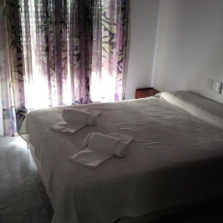 Hotel Hebron Termas de Río Hondo Buitenkant foto
